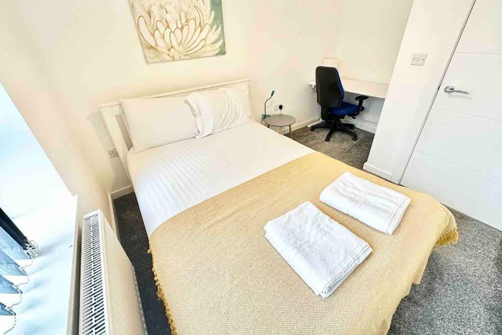 Paradigm House, Stunning 2-Bedroom Apartment 1, Free Parking, Oxford Exterior photo