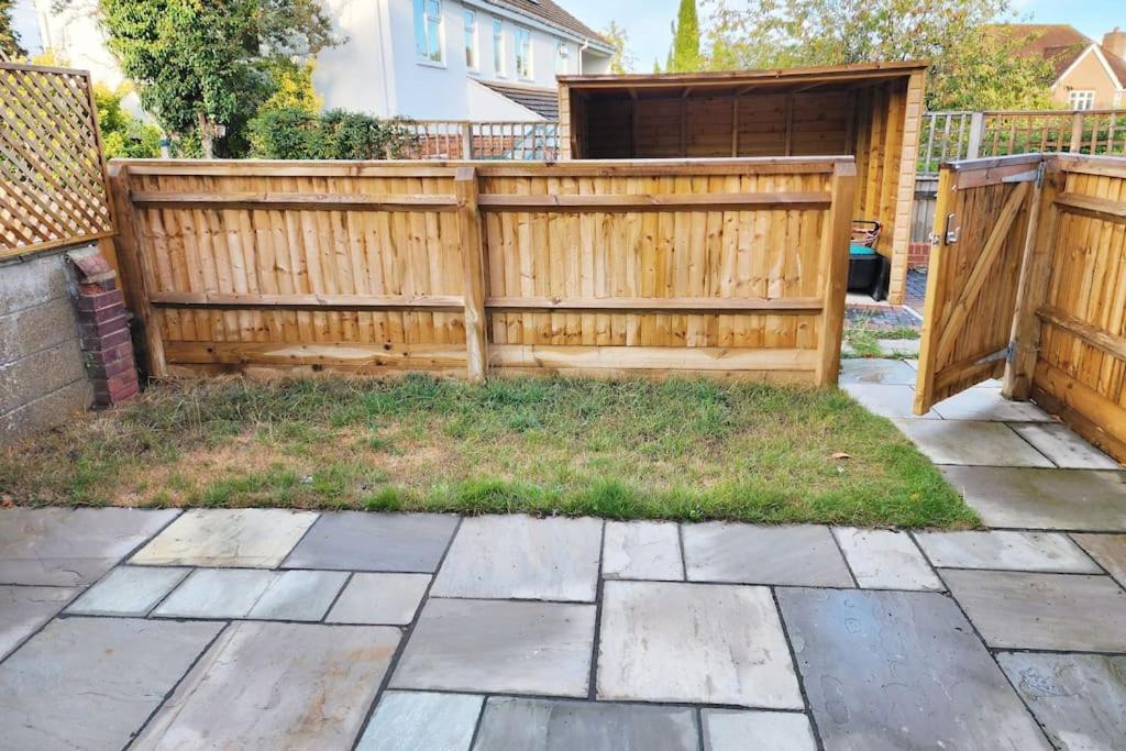 Paradigm House, Stunning 2-Bedroom Apartment 1, Free Parking, Oxford Exterior photo